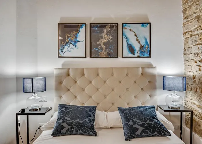 Palazzo Pitti Apartment With Terrace
